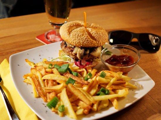 The Cock Pub&Terasa